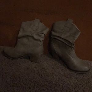 Charles Albert tan booties